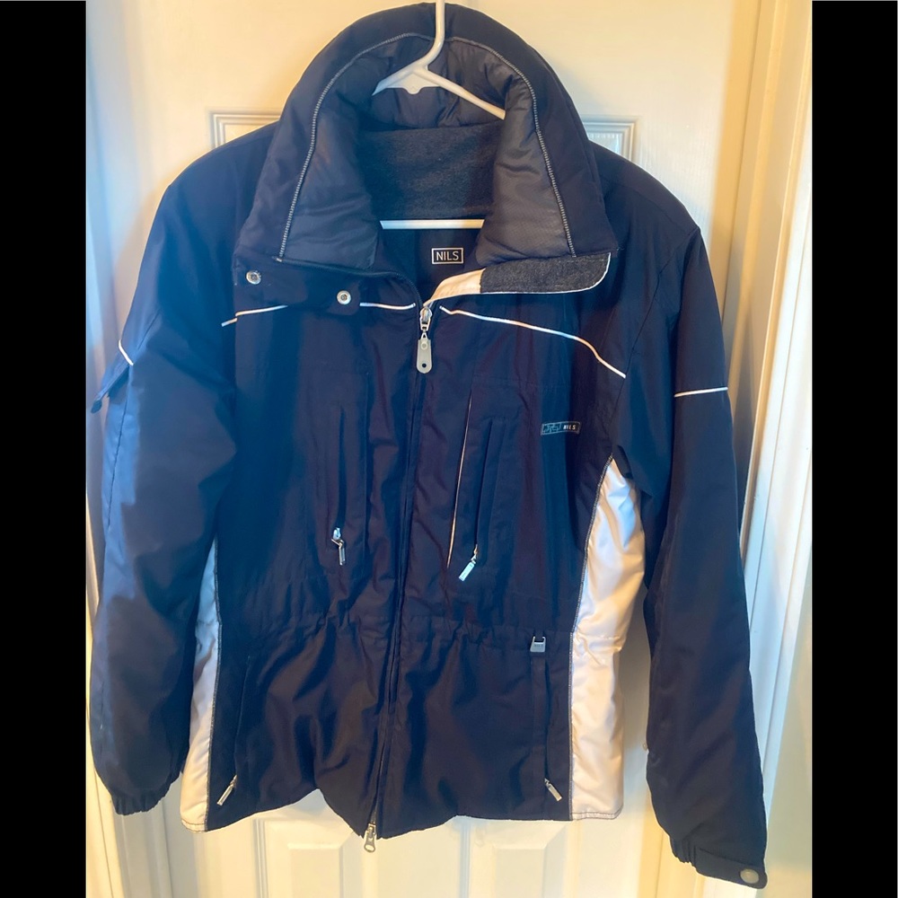 NILS Ski and Snow high quaity hooded Jacket RN # 72240 size 8